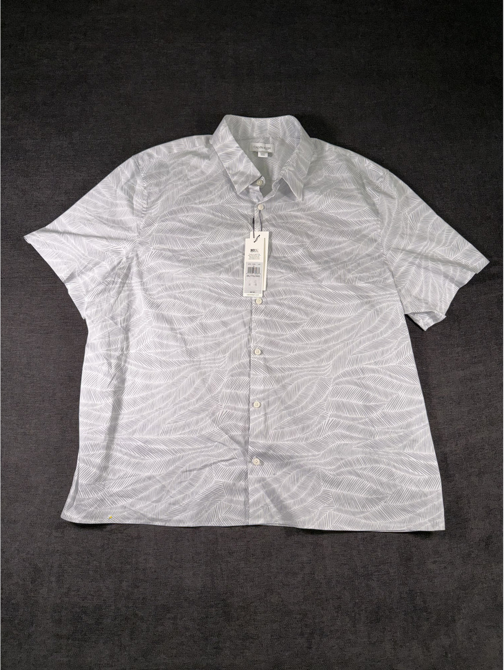 Calvin Klein Men's XXL Stretch Button-Up Shirt with Leaf Pattern